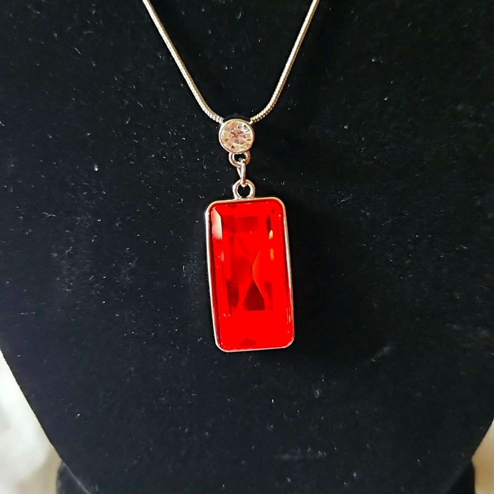 Paparazzi necklace and earrings